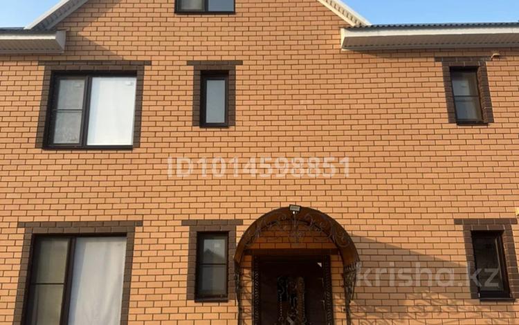 Жеке үй · 5 бөлме · 212 м² · 6 жүзд., Ихсанова 51 — Район Дина гипермаркет, бағасы: 67 млн ₸ в Уральске — фото 2