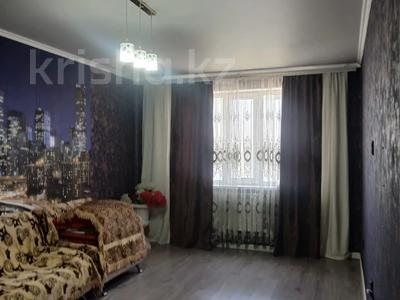 2-бөлмелі пәтер · 70 м² · 3/5 қабат, Самал 33А, бағасы: 150 000 〒 в Талдыкоргане, мкр Самал