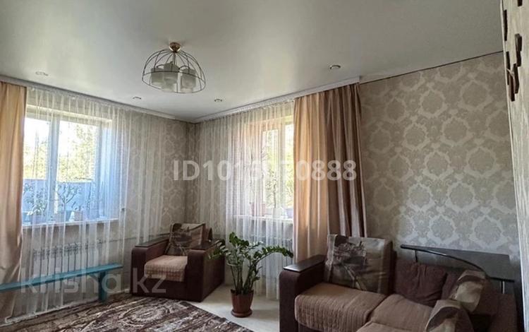 3-комнатная квартира · 65 м² · 2/2 этаж, шакарима 178 за 21 млн ₸ в Семее — фото 2