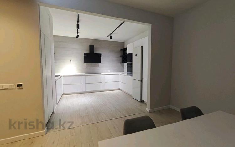 3-комнатная квартира · 150 м² · 3/6 этаж, мкр Самал-2, Фурманова 67 за 750 000 ₸ в Алматы, Медеуский р-н — фото 30