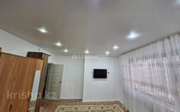 2-комнатная квартира · 43 м² · 3/4 этаж, 22-й мкр 5в за 9.5 млн ₸ в Актау — фото 2