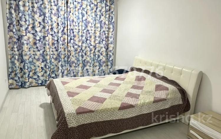 1-комнатная квартира · 40 м², ул. Аманжола Болекпаева 19 за 10 000 ₸ в Астане, Сарайшык р-н — фото 2