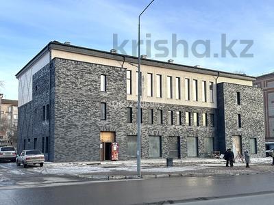 Свободное назначение, офисы, магазины и бутики, салоны красоты, фитнес и спорт, медцентры и аптеки, образование, развлечения, конференц-залы, кабинеты и рабочие места, студии · 660 м² за 3.3 млн 〒 в Петропавловске