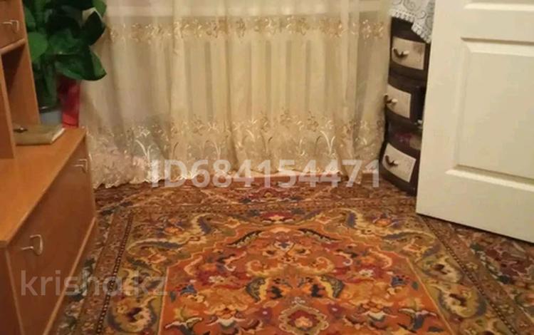 2-бөлмелі пәтер · 48 м² · 4/5 қабат, Гарышкерлер 27 67 — Центр города Жезказган возле ЦУМа, бағасы: 13.5 млн ₸ — фото 2