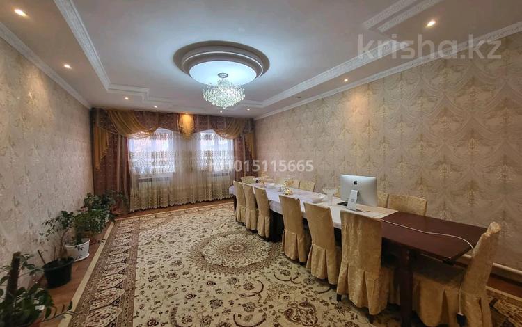 Отдельный дом · 5 комнат · 182 м² · 10 сот., мкр Кокарна, Проезд 5 8 — Проезд за 26 млн ₸ в Атырау — фото 2