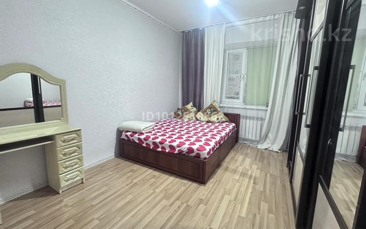 2-бөлмелі пәтер · 65 м², 10 микрорайон — 10 микрорайон, бағасы: 150 000 ₸ в Аксае — фото 2
