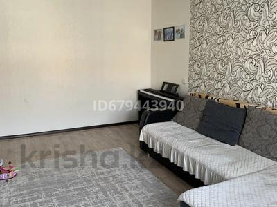 2-бөлмелі пәтер, 50 м², 2/5 қабат, Ахметова 12, бағасы: 18 млн 〒 в им. Касыма кайсеновой