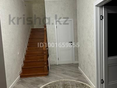 4-комнатная квартира · 108 м², мкр Кунгей , Муканова 45/77 — Автопарк 3 за 55.5 млн 〒 в Караганде, Казыбек би р-н