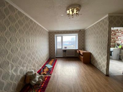 1-комнатная квартира, 30.3 м², 3/5 этаж, пр. Республики за 4.5 млн 〒 в Темиртау