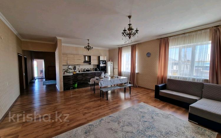 Жеке үй · 3 бөлме · 150 м² · 10 жүзд., Мкр Восточный, бағасы: 60 млн ₸ в Конаеве — фото 2