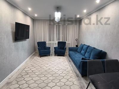 3-комнатная квартира · 69 м² · 1/5 этаж, мкр Юго-Восток, ул. Муканова за 36 млн ₸ в Караганде, Казыбек би р-н