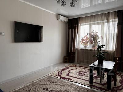 3-комнатная квартира, 70 м², 8/9 этаж, мкр Аксай-2 27 за 38 млн 〒 в Алматы, Ауэзовский р-н
