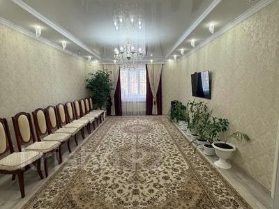 4-комнатная квартира · 122.8 м² · 1/5 этаж, Тауелсиздик за 51 млн ₸ в Актобе