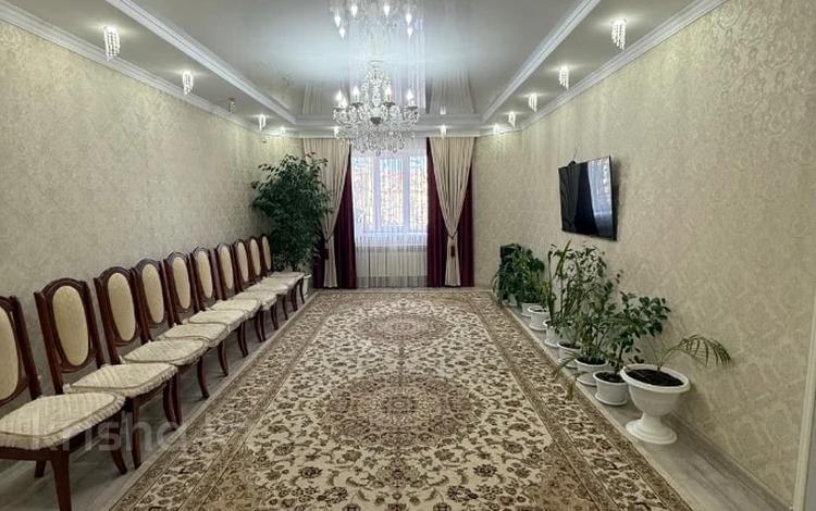 4-комнатная квартира · 122.8 м² · 1/5 этаж, Тауелсиздик за 51 млн ₸ в Актобе — фото 19