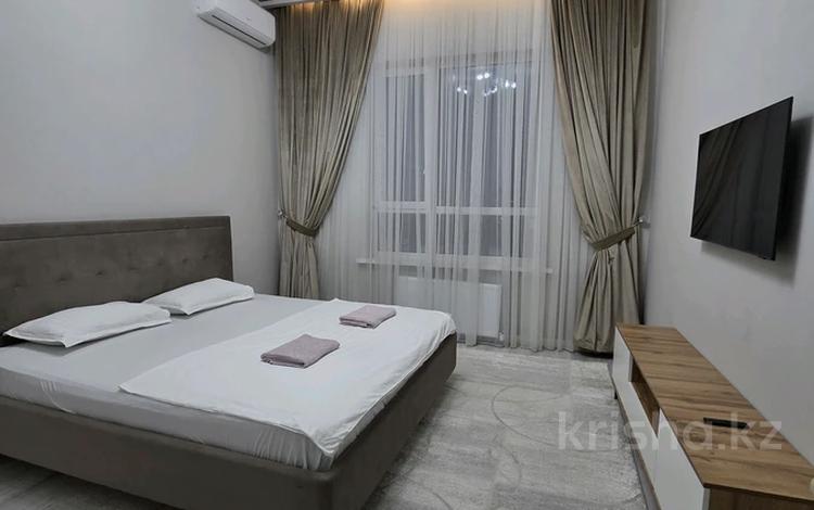 1-комнатная квартира · 52 м² · 16/16 этаж, Сырым батыра — Тулеметова за 18 000 〒 в Шымкенте — фото 2