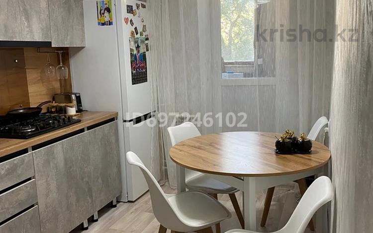 3-комнатная квартира · 63 м² · 3/5 этаж, мкр Шанхай, ОтегенаТурмагамбетова 32 за 17.5 млн ₸ в Актобе — фото 11