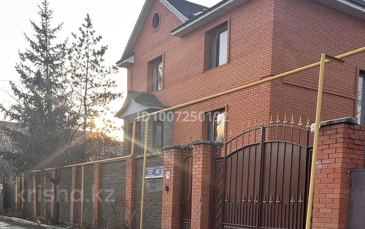 Жеке үй · 6 бөлме · 320 м² · 6 жүзд., мкр Шубар, Алпамыс батыра 42, бағасы: 260 млн ₸ в Астане, Есильский р-н — фото 2