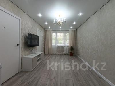 4-комнатная квартира · 62 м² · 3/5 этаж, Ихсанова за 21.8 млн ₸ в Уральске, мкр Школьник