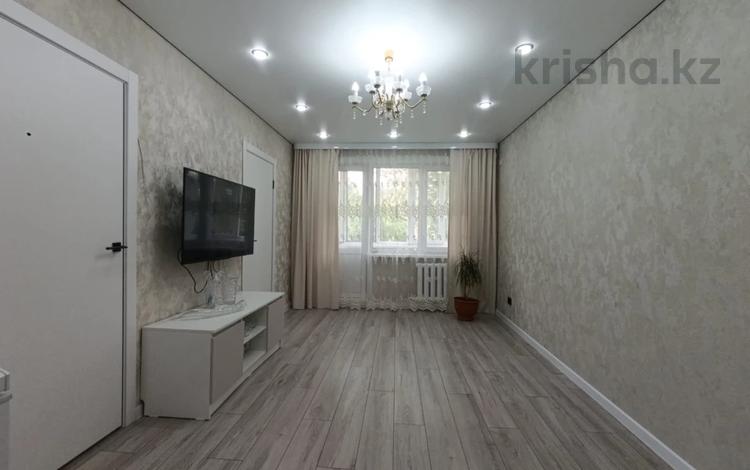 4-комнатная квартира · 62 м² · 3/5 этаж, Ихсанова за 21.8 млн ₸ в Уральске, мкр Школьник — фото 2