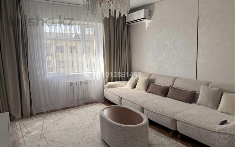3-комнатная квартира · 84 м² · 5/5 этаж, мкр Юго-Восток, Муканова 51/2 за 50 млн ₸ в Караганде, Казыбек би р-н — фото 2