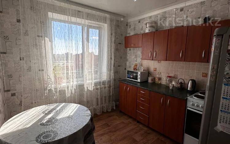 1-комнатная квартира, 41 м², 10/10 этаж, мкр Юго-Восток, Таттимбета 12 за 15.5 млн 〒 в Караганде, Казыбек би р-н — фото 9