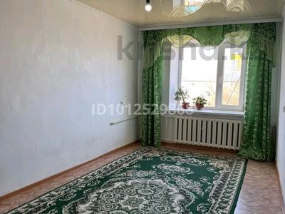 2-бөлмелі пәтер · 45 м² · 5/5 қабат, Ақ Отау 24 — 8 школа, бағасы: 9.5 млн ₸ в Уральске