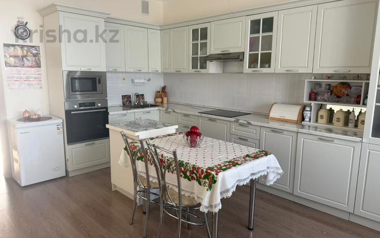 3-комнатная квартира · 94.5 м² · 15/20 этаж, Бектурова 4/6 за 53 млн ₸ в Астане, Нура р-н — фото 2