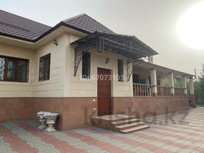Отдельный дом · 17 комнат · 650 м² · 30 сот., Алтын Адам 10 за 400 млн 〒 в Каскелене
