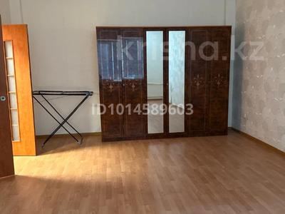 1-бөлмелі пәтер · 50 м² · 5/5 қабат, Нұрсая ш/а., бағасы: 17 млн ₸ в Атырау, мкр Нурсая