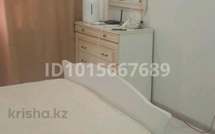 1-комнатная квартира · 40 м² · 9/9 этаж, мкр Кунаева за 150 000 ₸ в Уральске — фото 2