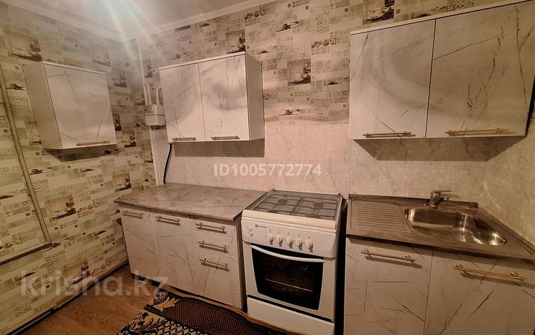 3-комнатная квартира · 60 м² · 3/5 этаж, Култекенова за 100 000 〒 в  — фото 2