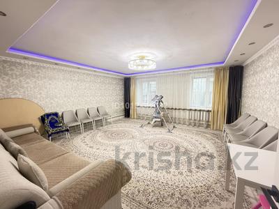 Часть дома · 4 комнаты · 175 м² · 7.5 сот., Акмола за 90 млн ₸ в Астане, Сарыарка р-н
