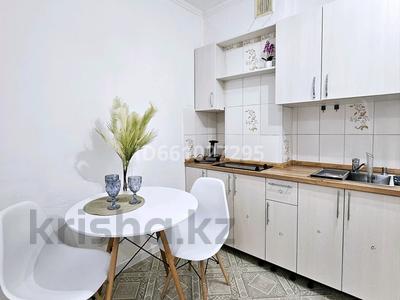 1-комнатная квартира · 20 м² · 5/9 этаж, Казыбек би 125 за 13 000 〒 в Алматы, Алмалинский р-н