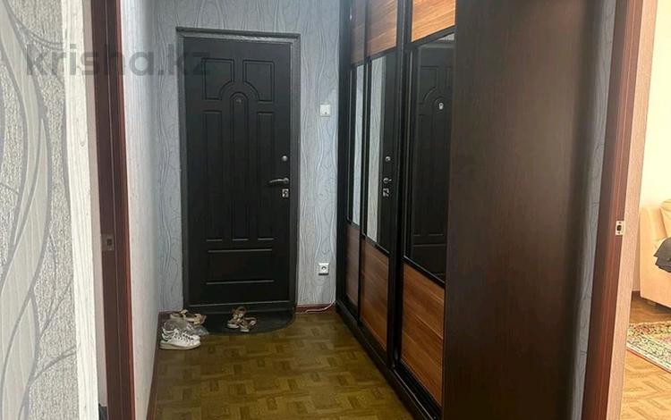 3-комнатная квартира · 70 м² · 8/9 этаж, 4 микр 39 за 23.5 млн ₸ в Аксае — фото 2