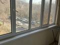 1-бөлмелі пәтер · 34 м² · 3/5 қабат, Науырыз бай батыра 22, бағасы: 11 000 ₸ в Алматы, Алмалинский р-н — фото 3