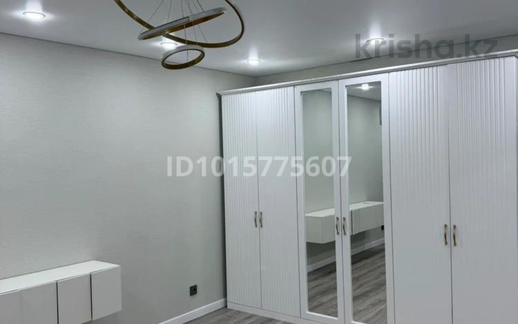 1-бөлмелі пәтер · 41 м² · 4/5 қабат, Астана ш/а. 3 — За супермаркетом Алтындар, бағасы: 18.7 млн ₸ в Уральске, мкр Астана — фото 7