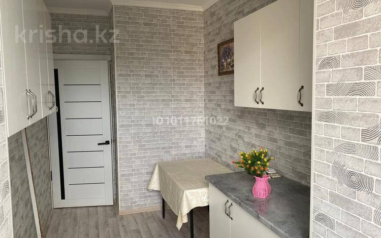 2-бөлмелі пәтер · 45.3 м² · 4/5 қабат, 17-й микрорайон, 17-й микрорайон 25 — Шаяхметова 25, бағасы: 25 млн ₸ в Шымкенте, Аль-Фарабийский р-н — фото 2
