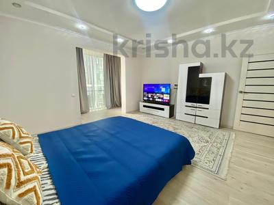 1-комнатная квартира · 43 м² · 7/17 этаж, Толе би 181 — Ауезова за 12 000 〒 в Алматы, Алмалинский р-н