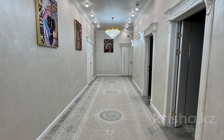 3-бөлмелі пәтер · 137 м² · 6/7 қабат, Шүгыла 2.10а, бағасы: 37 млн ₸ в Жанаозен — фото 2