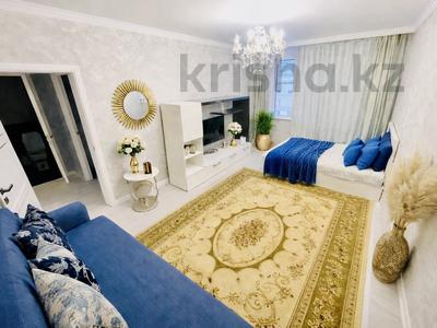 1-комнатная квартира · 47 м² · 14/17 этаж, Абишева 36/7 — Райымбека -Трц Aport mall ( Hawaii ) за 15 000 〒 в Алматы, Наурызбайский р-н