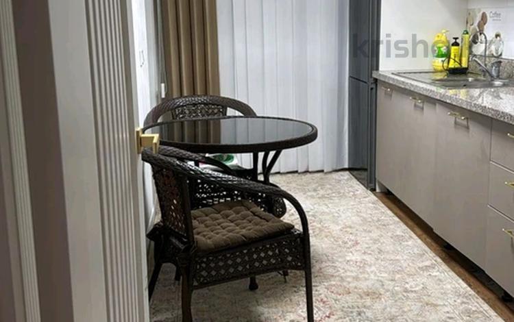 2-комнатная квартира · 65 м² · 12/16 этаж, мкр Аккент, Мкр. Аккент 57 — Райымбек-Яссауи за 35 млн ₸ в Алматы, Алатауский р-н — фото 2