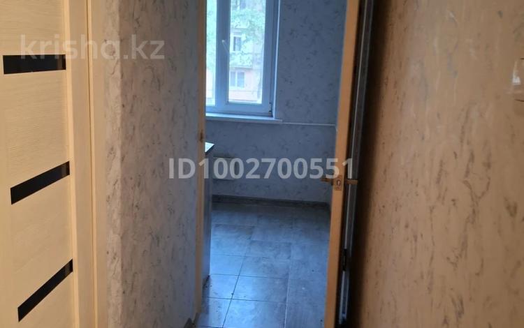 1-бөлмелі пәтер · 31.1 м² · 2 қабат, 5 микрорайон 18 — Парк здоровье, бағасы: 10 млн ₸ в Таразе — фото 2