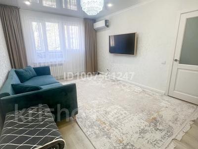 1-комнатная квартира · 42 м² · 4/9 этаж, 4 мкрн за 19.5 млн ₸ в Аксае