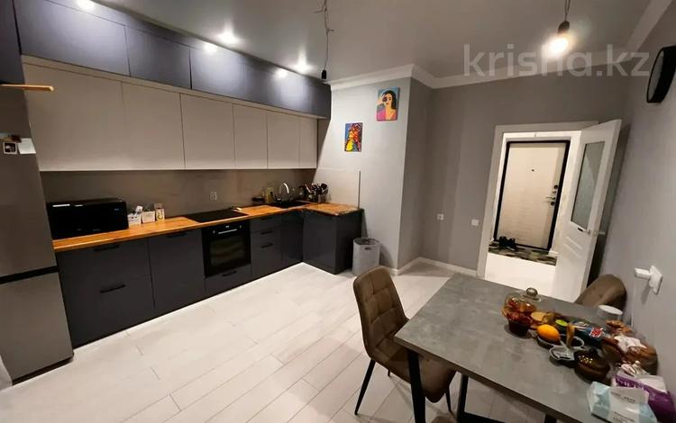 2-комнатная квартира, 80 м², 7/20 этаж помесячно, Достык 160 — ул. Жолдасбекова