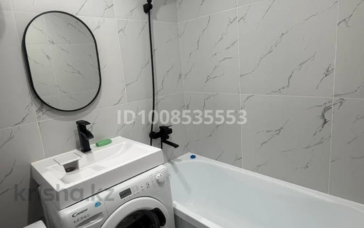1-комнатная квартира · 40 м² · 2/5 этаж, Иртышская 11 за 180 000 ₸ в Семее — фото 30