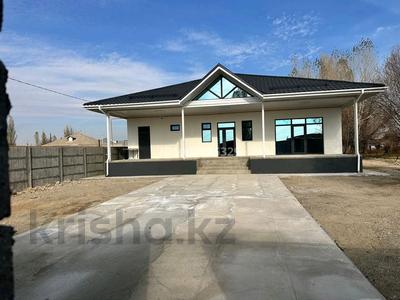 Отдельный дом · 4 комнаты · 180 м² · 10 сот., мкр Турксиб, Дальная карасу 97 за 40 млн 〒 в Таразе