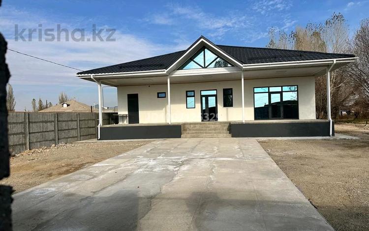 Отдельный дом · 4 комнаты · 180 м² · 10 сот., мкр Турксиб, Дальная карасу 97 за 40 млн 〒 в Таразе — фото 2