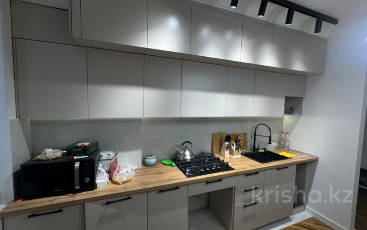 3-бөлмелі пәтер · 105.5 м² · 5/9 қабат, Жибек Жолы, бағасы: 90 млн ₸ в Алматы, Алмалинский р-н — фото 9
