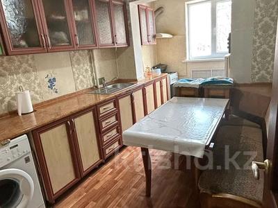 1-комнатная квартира, 33 м², 2/9 этаж по часам, мкр Нурсат 2 49 — Пр Астана за 2 000 〒 в Шымкенте, Каратауский р-н