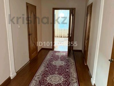 Отдельный дом · 6 комнат · 150 м² · 800 сот., мкр Самал-1, Мкр Самал-1 Бектаев 36 — Хайрулина пересечение за 45 млн ₸ в Шымкенте, Абайский р-н